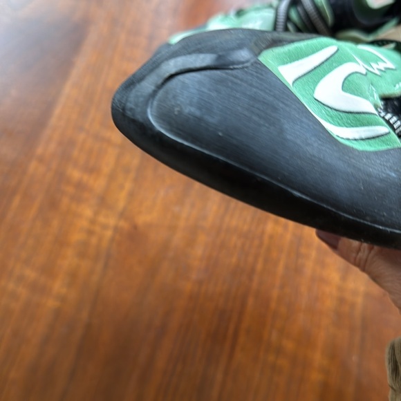 La Sportiva Futuras 36 1/2 - Picture 2 of 14